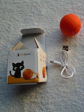 Kitty Ball Cat Toy Kitty Spout Electric Bouncing Charging NEW